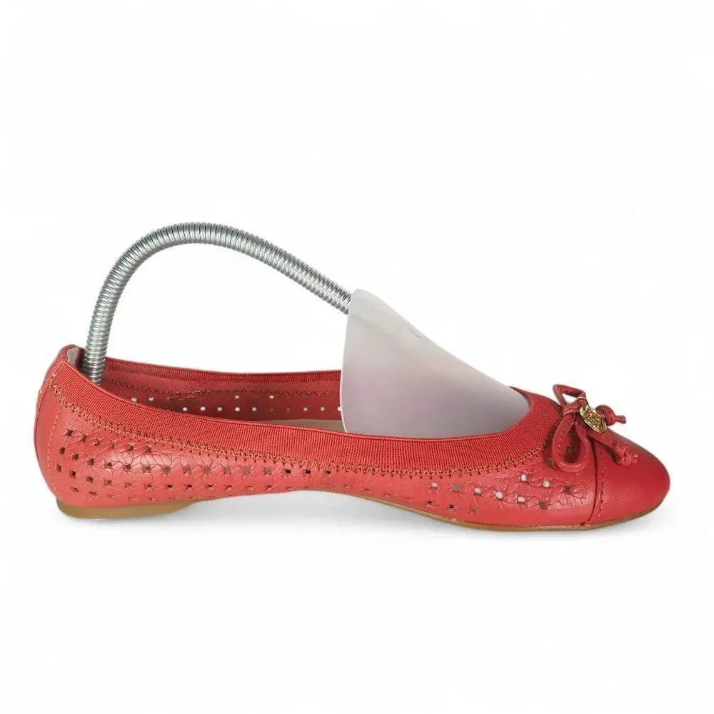 Sperry brand top